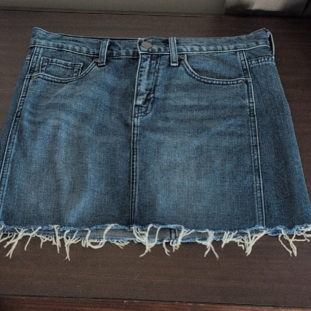 GAP JEANS SKIRT SIZE 27